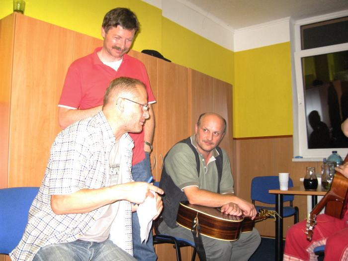 2004